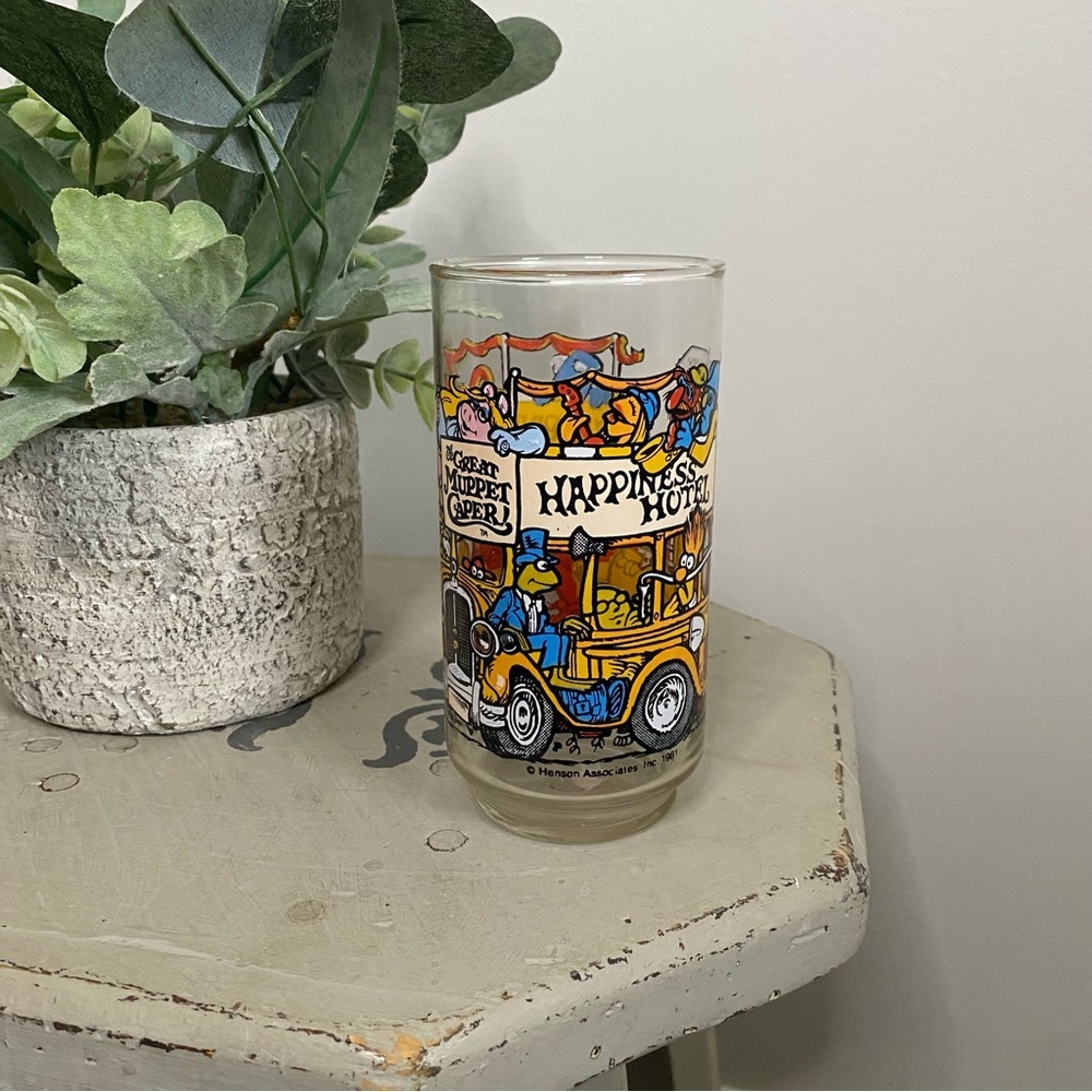 Vintage 1981 McDonalds Muppet "Happiness Hotel" Drinking Glass